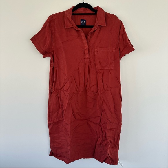 GAP Dresses & Skirts - NWT GAP Chili Oil Red Midi T-Shirt Dress with Front Chest Pocket Size Large